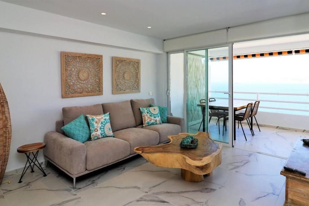 Luxurious 2-Bedroom Apt With Stunning Views, 1St Line On Levante Beach, Бенидорм Екстериор снимка