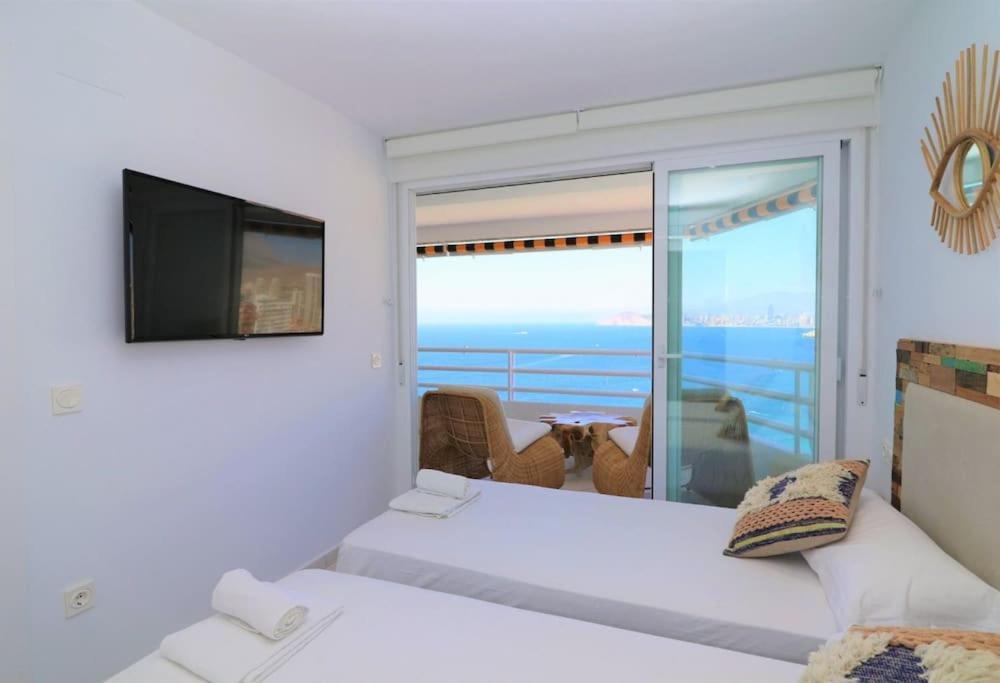 Luxurious 2-Bedroom Apt With Stunning Views, 1St Line On Levante Beach, Бенидорм Екстериор снимка