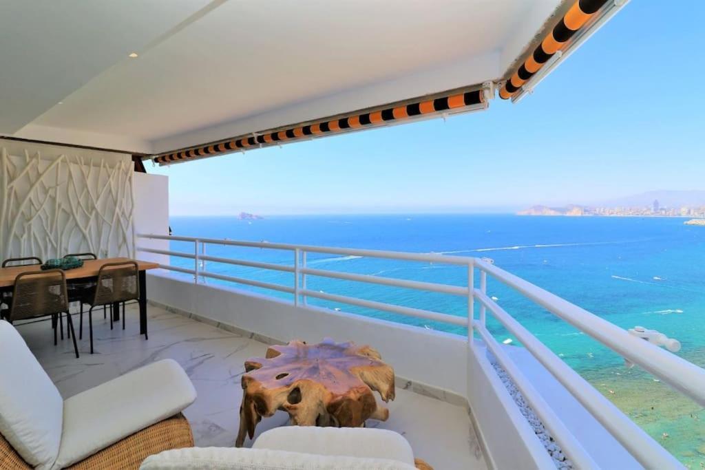 Luxurious 2-Bedroom Apt With Stunning Views, 1St Line On Levante Beach, Бенидорм Екстериор снимка
