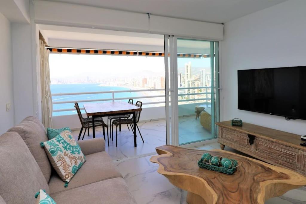 Luxurious 2-Bedroom Apt With Stunning Views, 1St Line On Levante Beach, Бенидорм Екстериор снимка