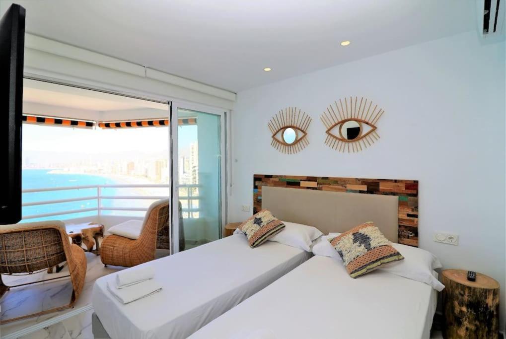 Luxurious 2-Bedroom Apt With Stunning Views, 1St Line On Levante Beach, Бенидорм Екстериор снимка