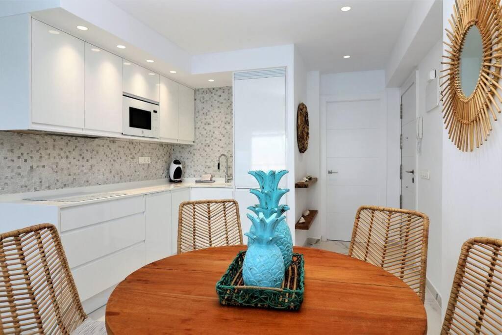 Luxurious 2-Bedroom Apt With Stunning Views, 1St Line On Levante Beach, Бенидорм Екстериор снимка